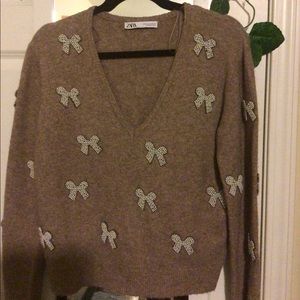 RARE Bow sweater